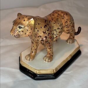 Vintage 1990s Raymond Waites Empire Ceramic Leopard Bookend/Figurine